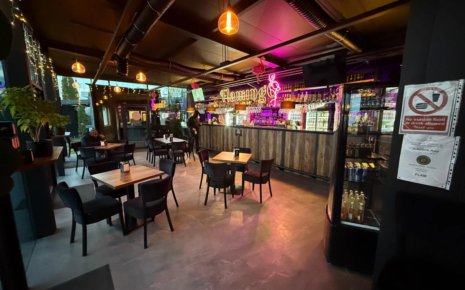 Flamingo Powidz interior